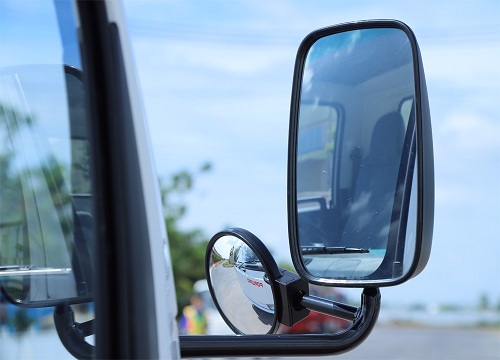 Gương chiếu hậu xe tải Isuzu