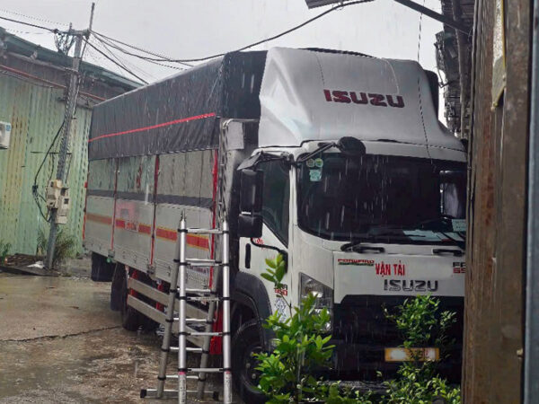 Mui gió xe tải FRR650