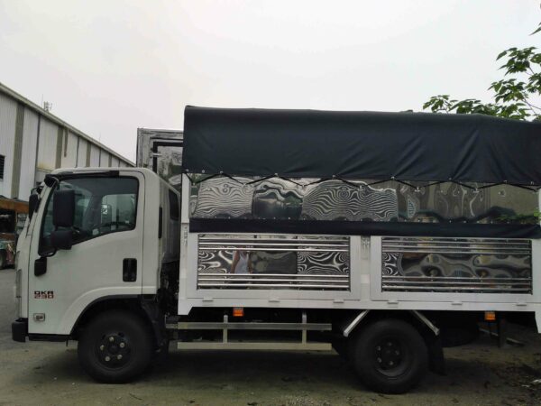 Xe tải mui bạt QKR230