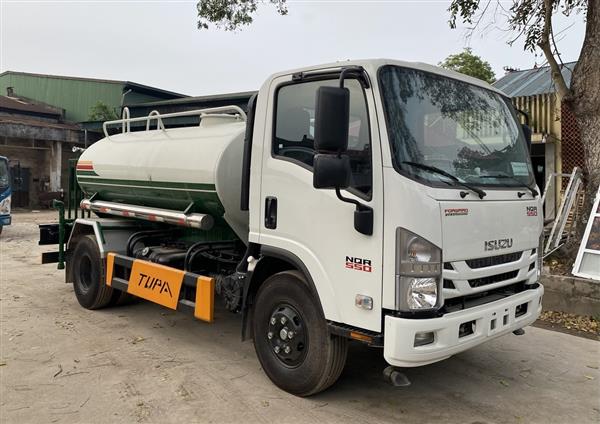 Xe Ô tô Xi téc Phun tưới nước 5m3 Isuzu NQR550