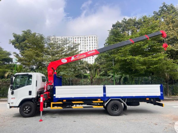Xe tải cẩu 3 tấn Isuzu NPR350 Euro 5