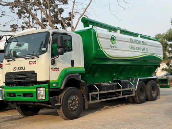 Xe xi téc bồn chở cám 24m3 Isuzu FVM1500