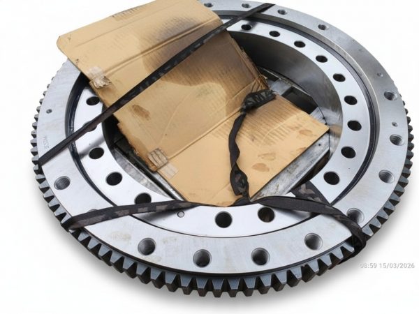 Mâm Quay Toa Cẩu Soosan SCS746L Chính Hãng