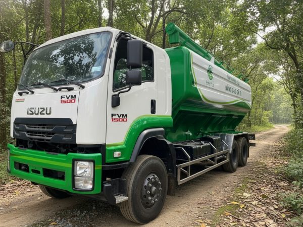 Xe xi téc bồn chở cám 24m3 Isuzu FVM1500 (FVM60TE5)